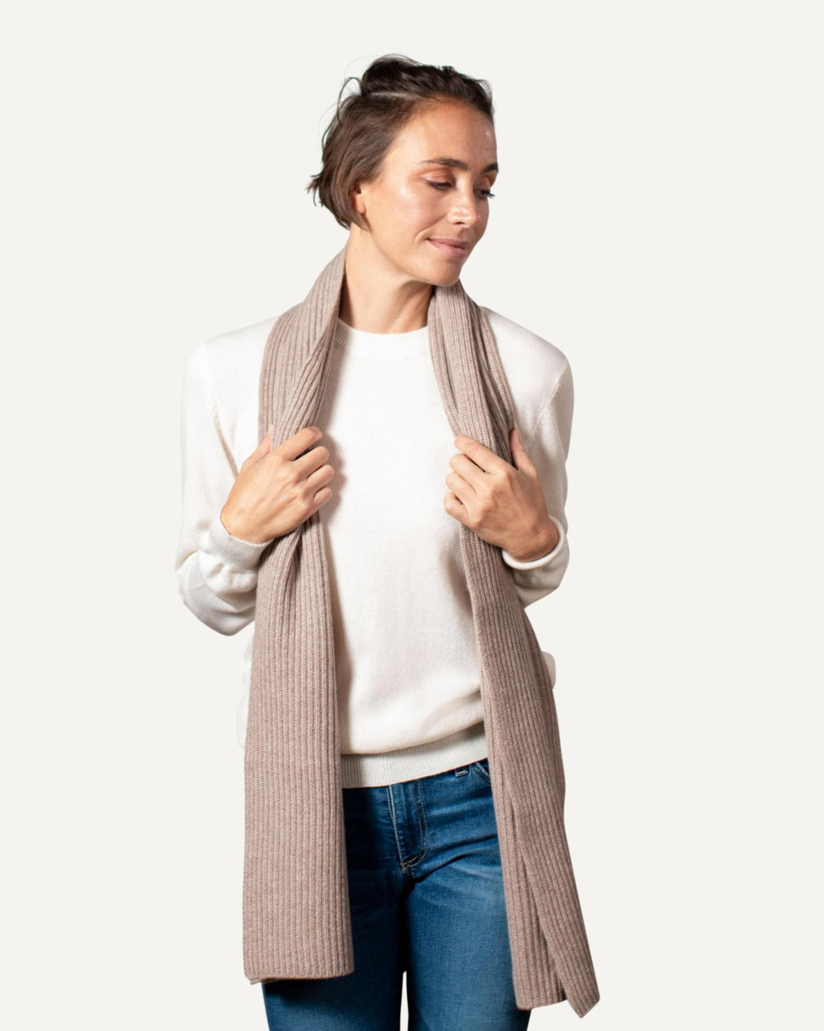 Gestrickter Kaschmir Schal für Damen in Marmor von MOGLI & MARTINI #farbe_marmor
