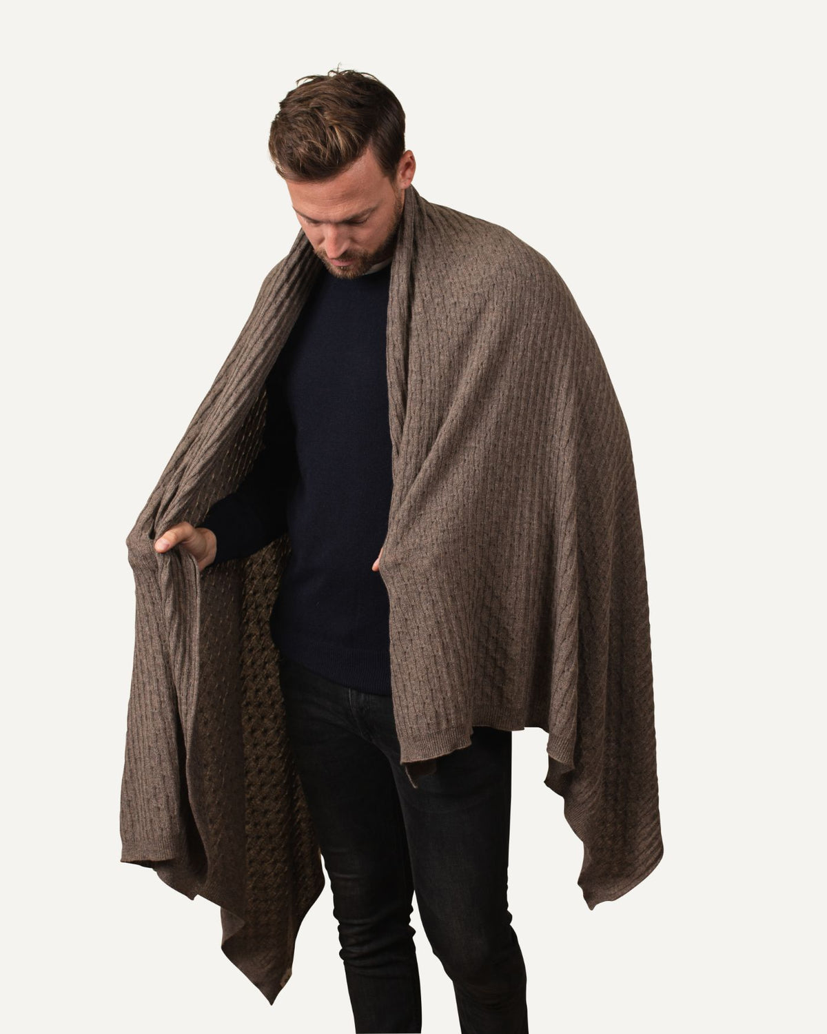 Kaschmir Kuscheldecke in Kakao von MOGLI & MARTINI #farbe_kakao