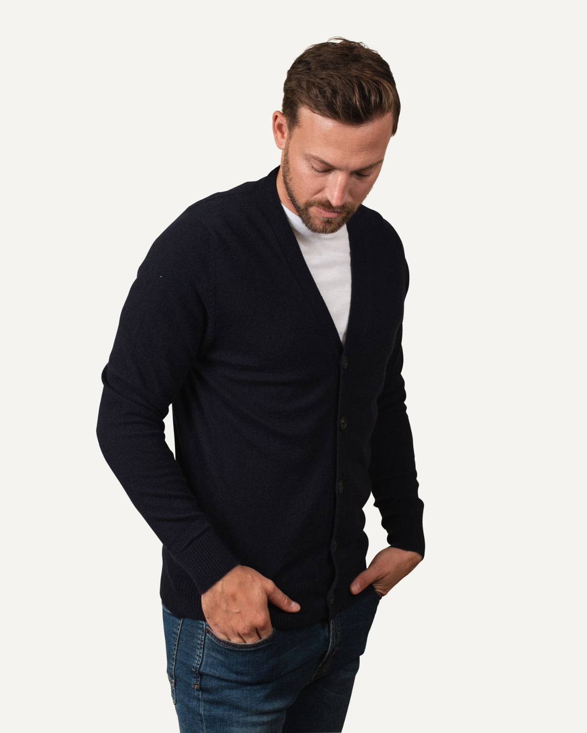 Kaschmir Cardigan für Herren in Tiefblau von MOGLI & MARTINI #farbe_tiefblau
