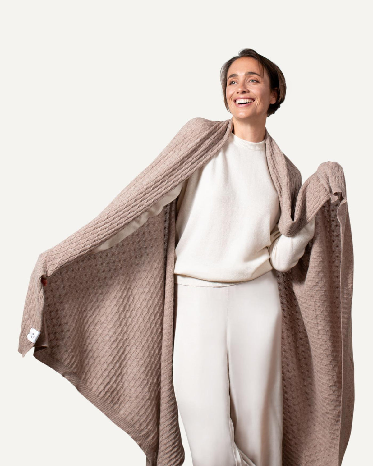 Kaschmir Kuscheldecke in Marmor von MOGLI & MARTINI #farbe_marmor