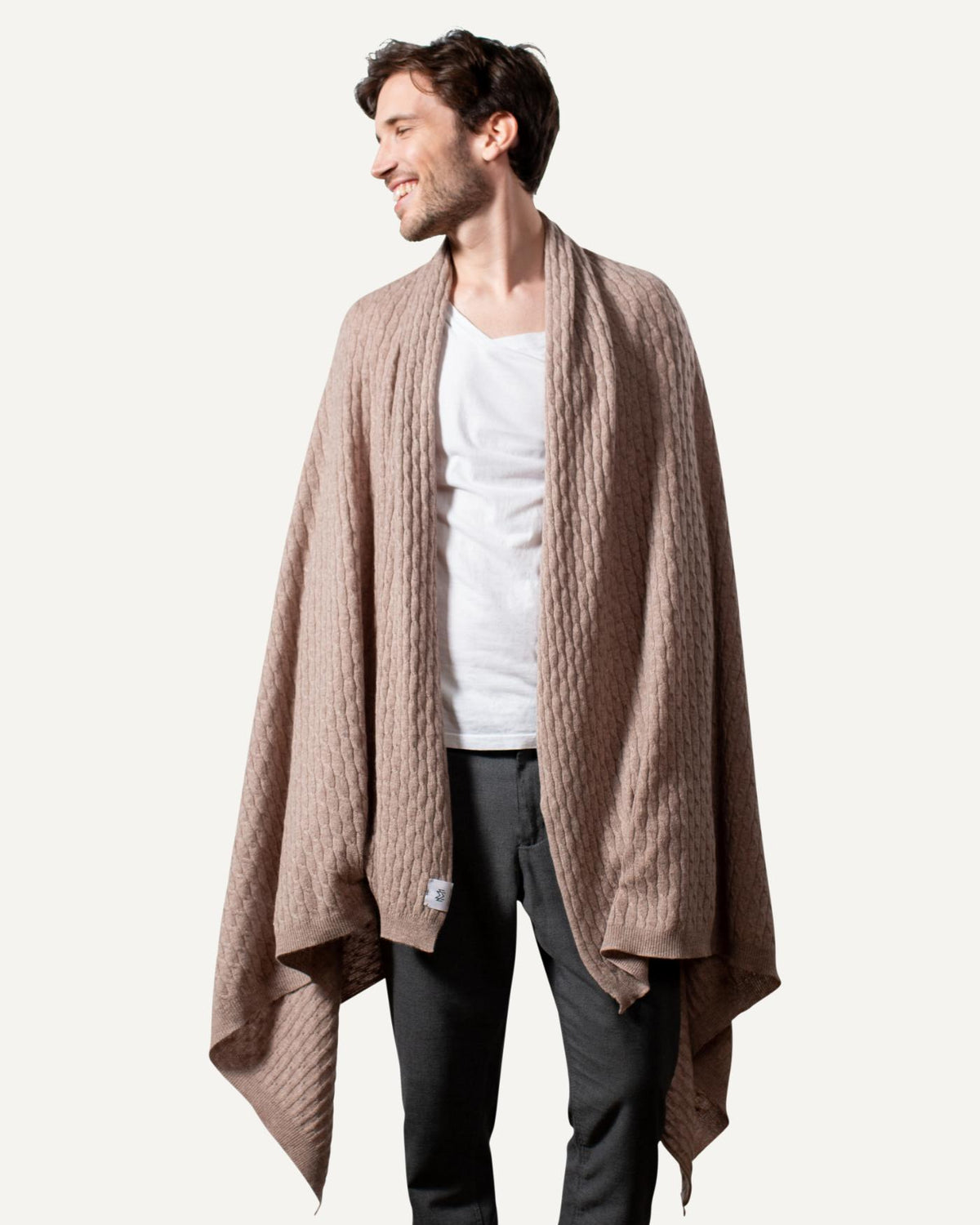 Kaschmir Kuscheldecke in Marmor von MOGLI & MARTINI #farbe_marmor