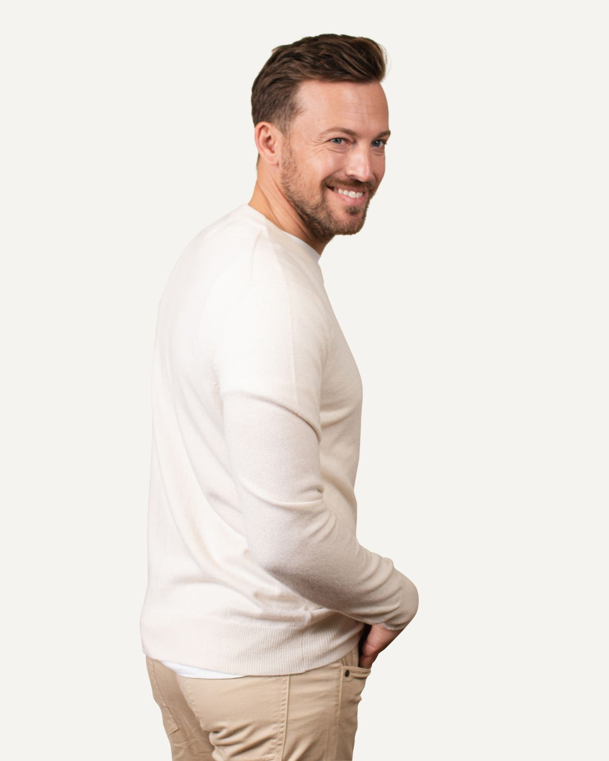 Kaschmir Rundhals Pullover für Herren in Naturweiß von MOGLI & MARTINI #farbe_naturweiß