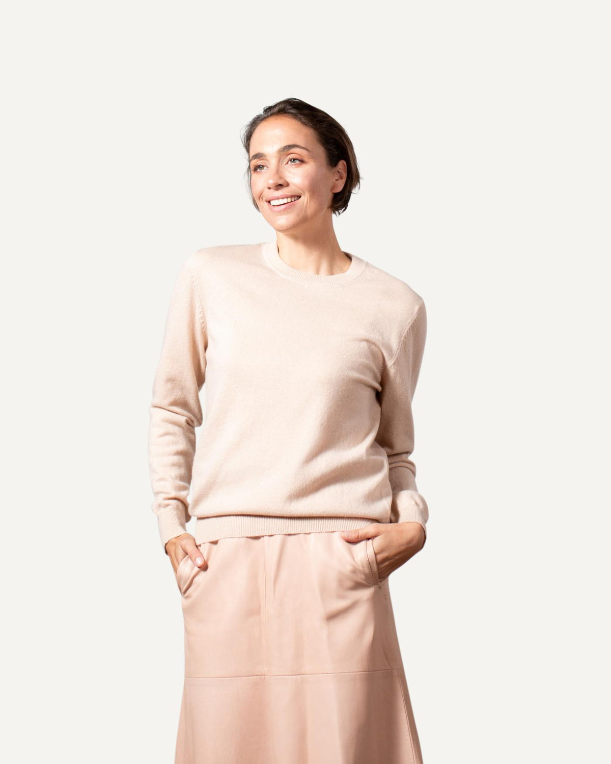 Kaschmir Rundhals Pullover für Damen in Sand von MOGLI & MARTINI #farbe_sand