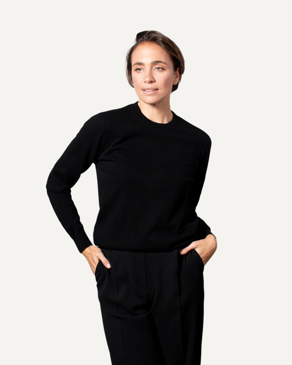 Kaschmir Rundhals Pullover für Damen in Schwarz von MOGLI & MARTINI #farbe_schwarz