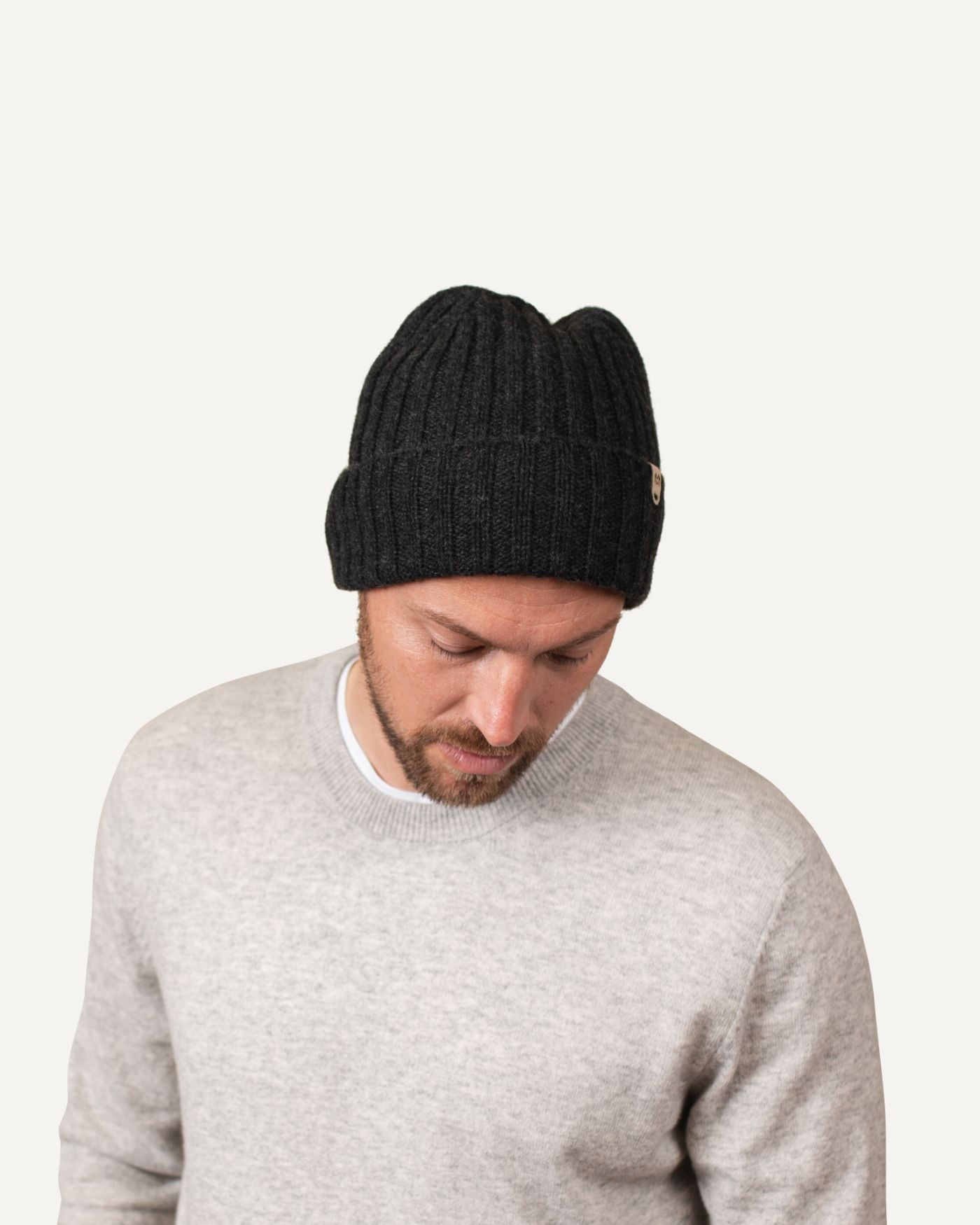 Cashmere rib knit beanie