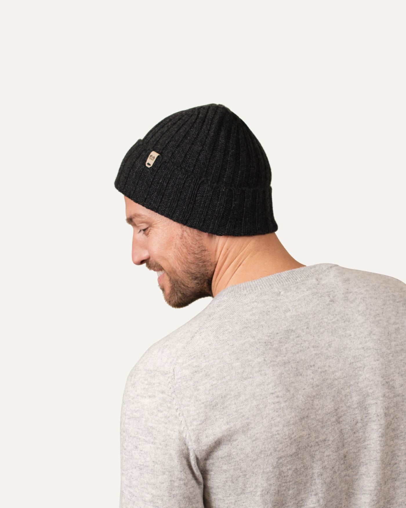 Cashmere rib knit beanie