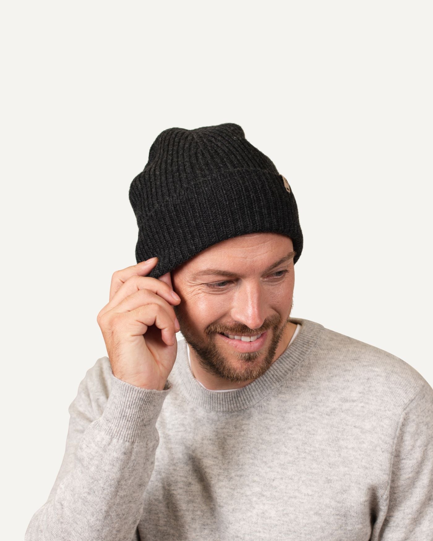 Cashmere knitted hat