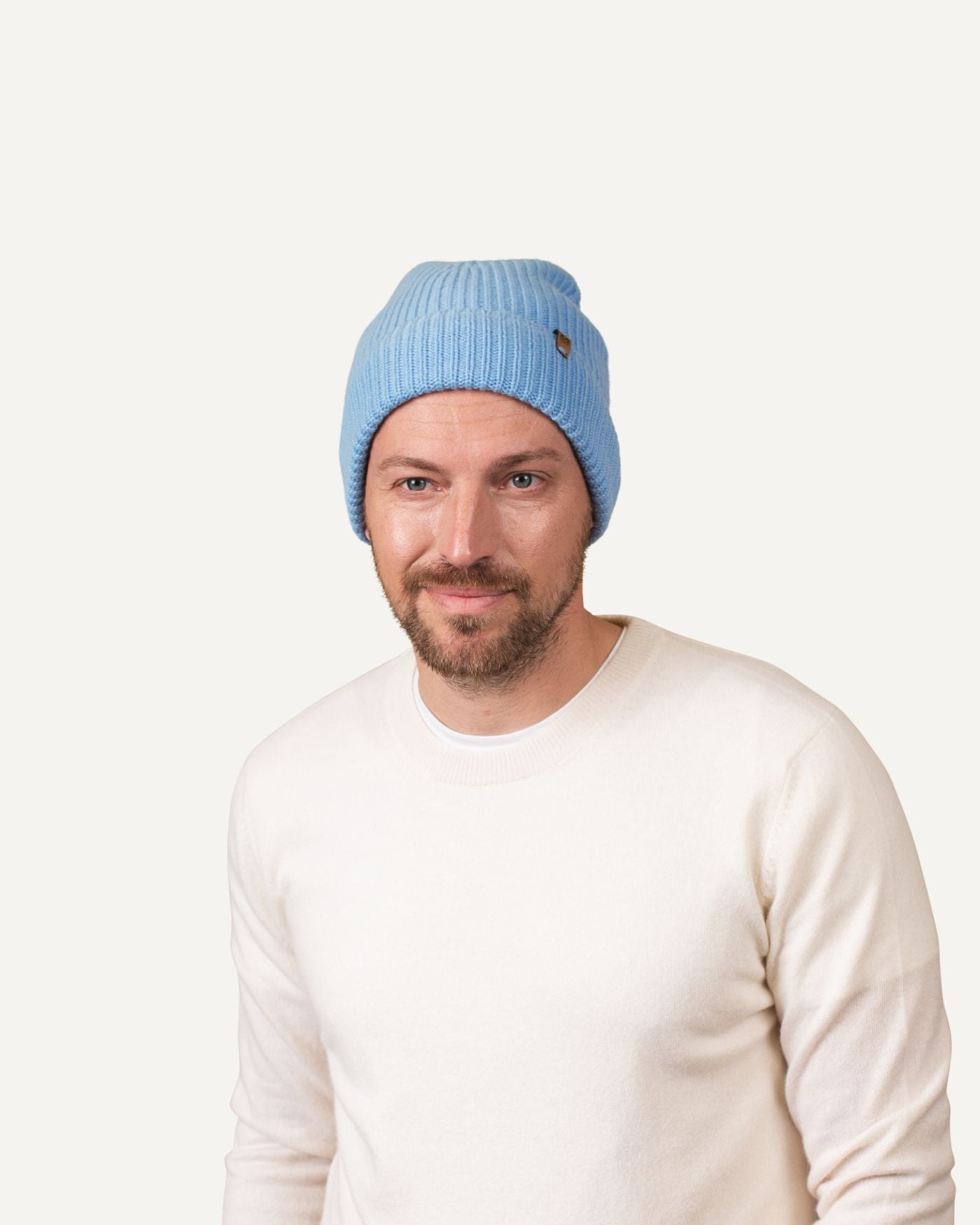 Cashmere knitted hat