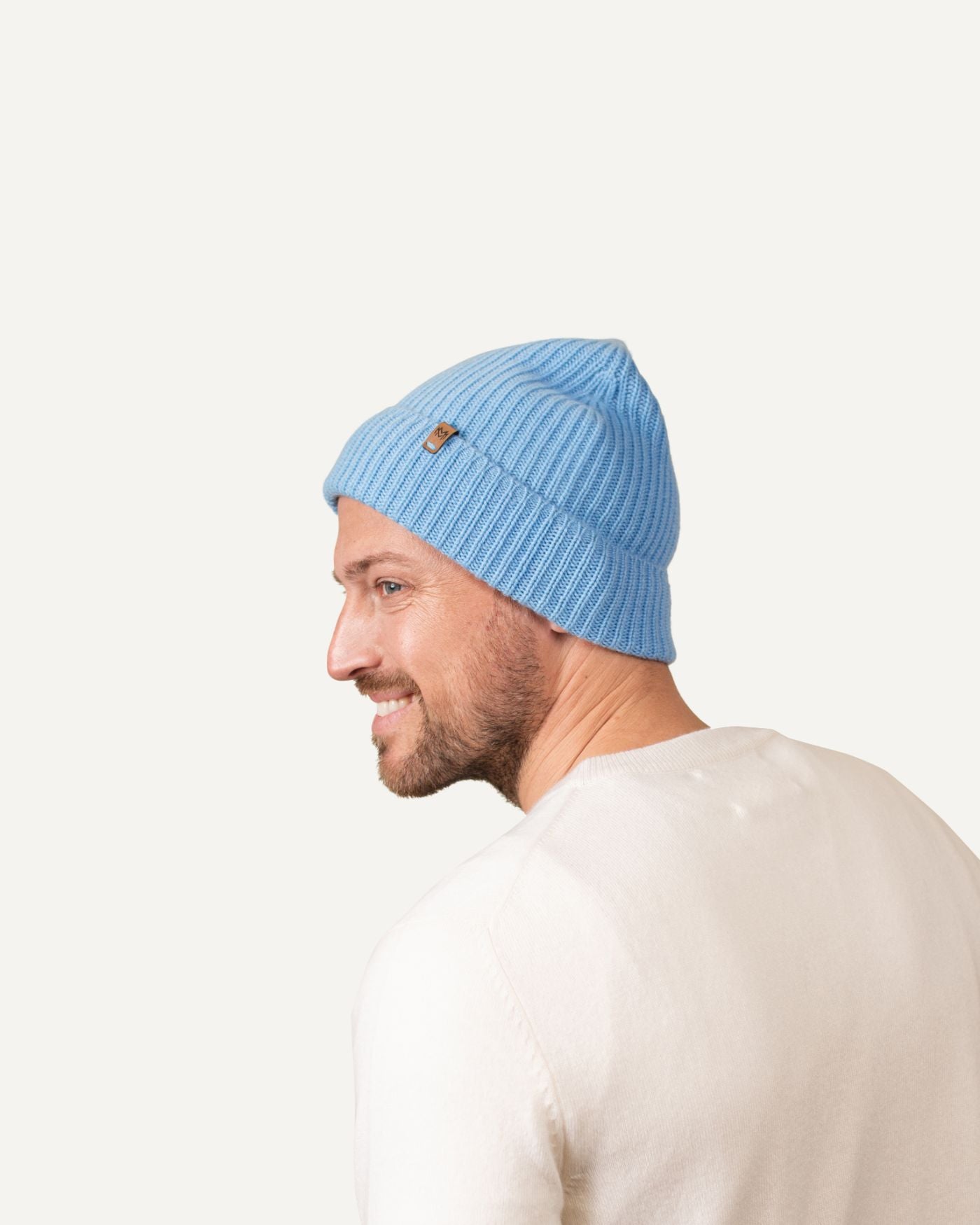 Cashmere knitted hat