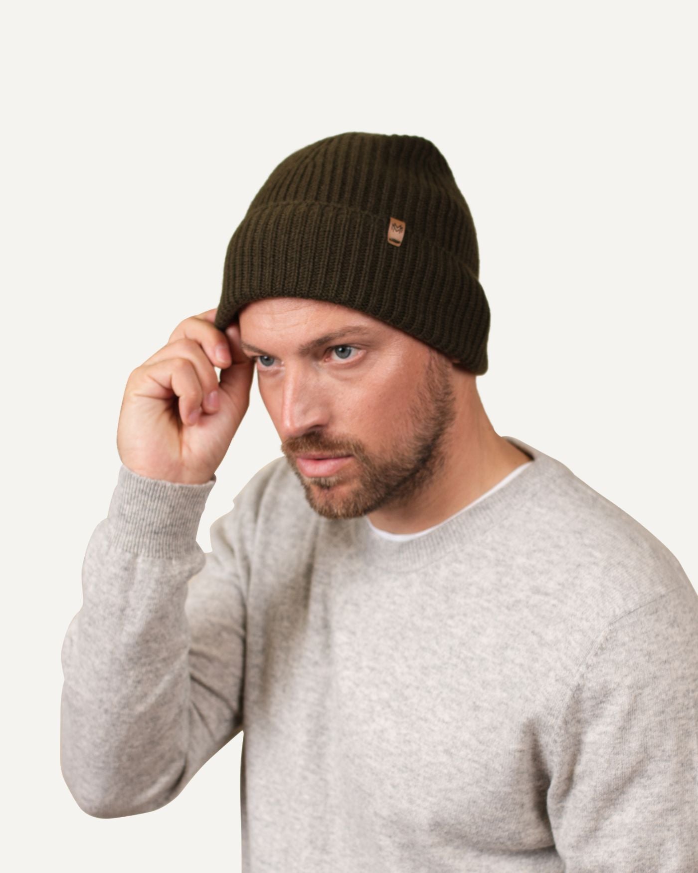 Cashmere knitted hat