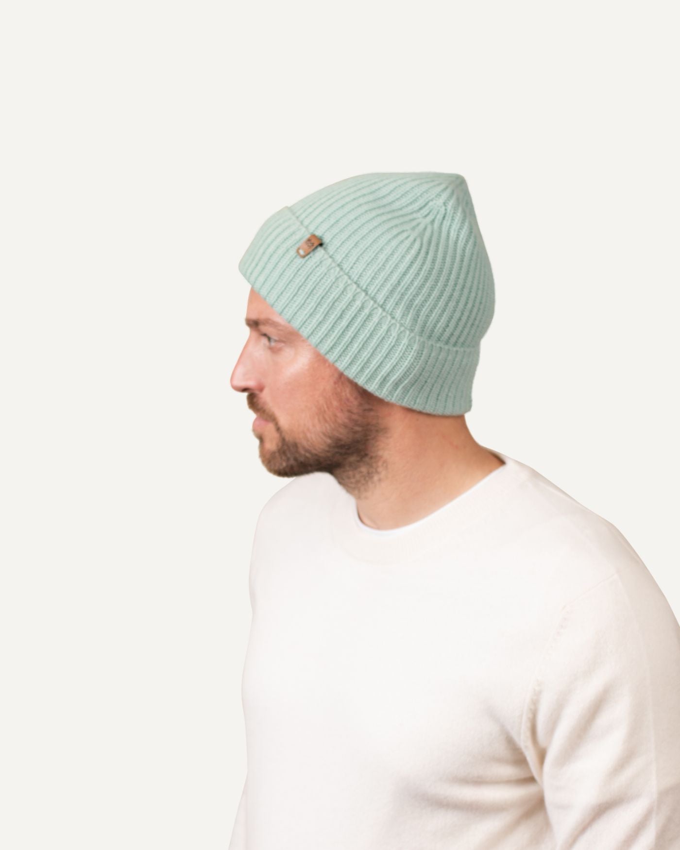 Cashmere knitted hat