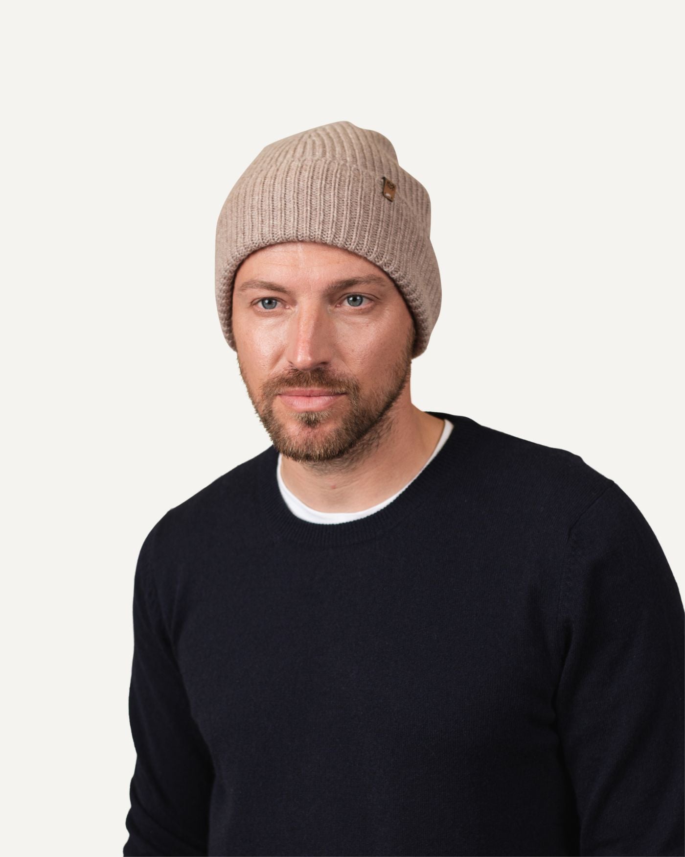 Cashmere knitted hat