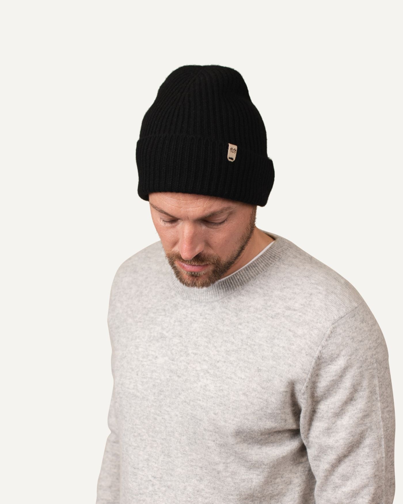 Cashmere knitted hat