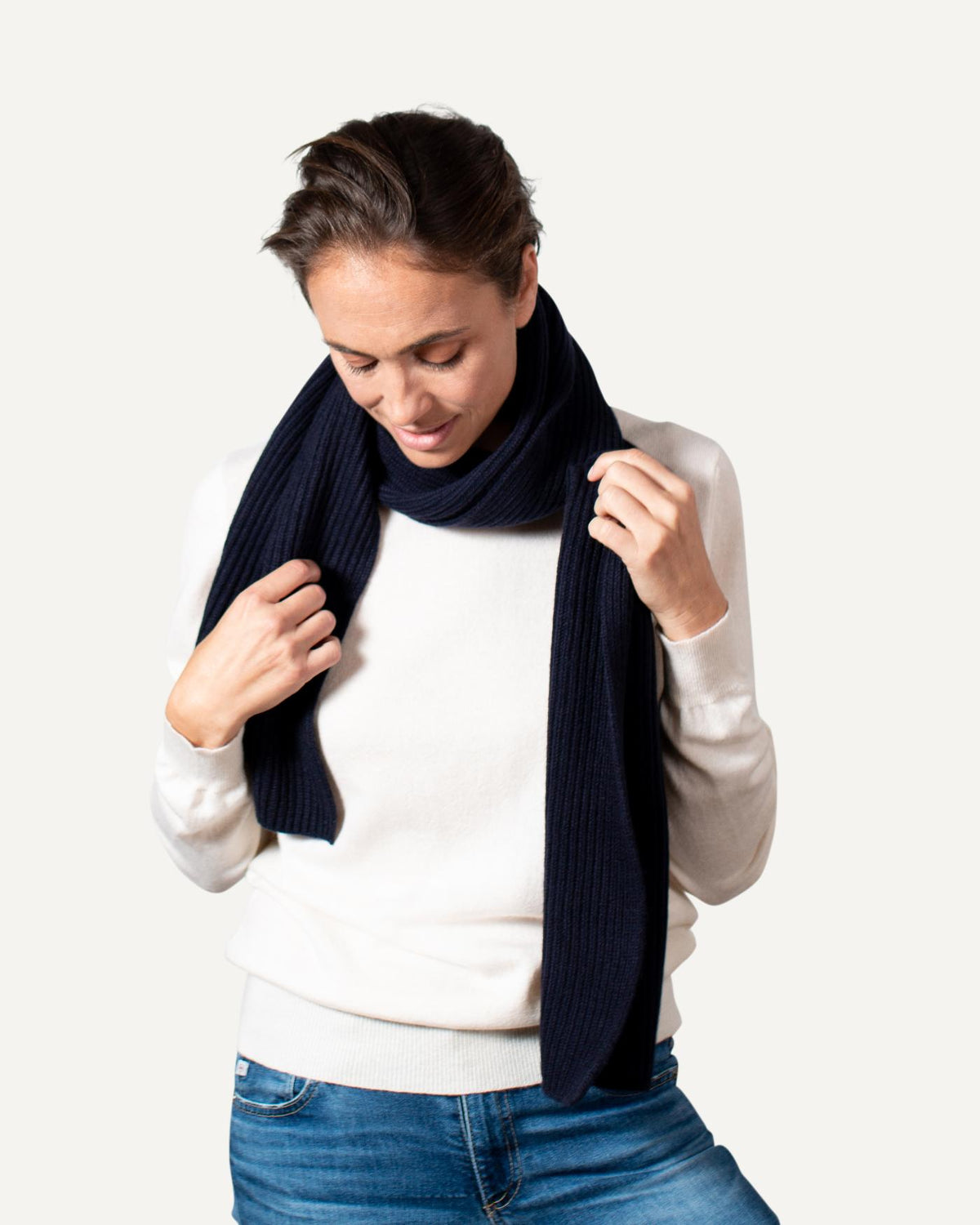 Knitted cashmere scarf in deep blue for women by MOGLI & MARTINI #colour_deep_blue