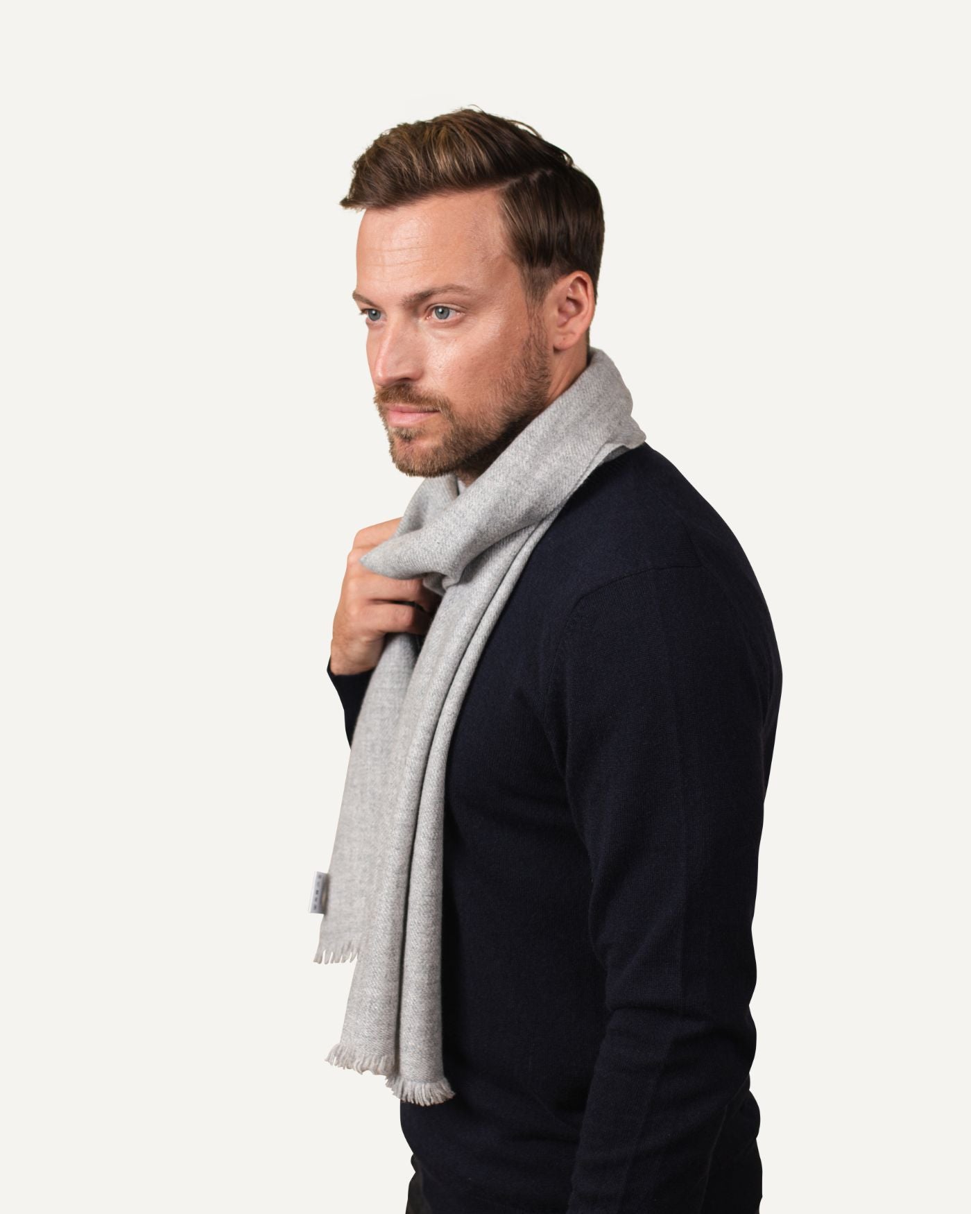 Woven cashmere scarf