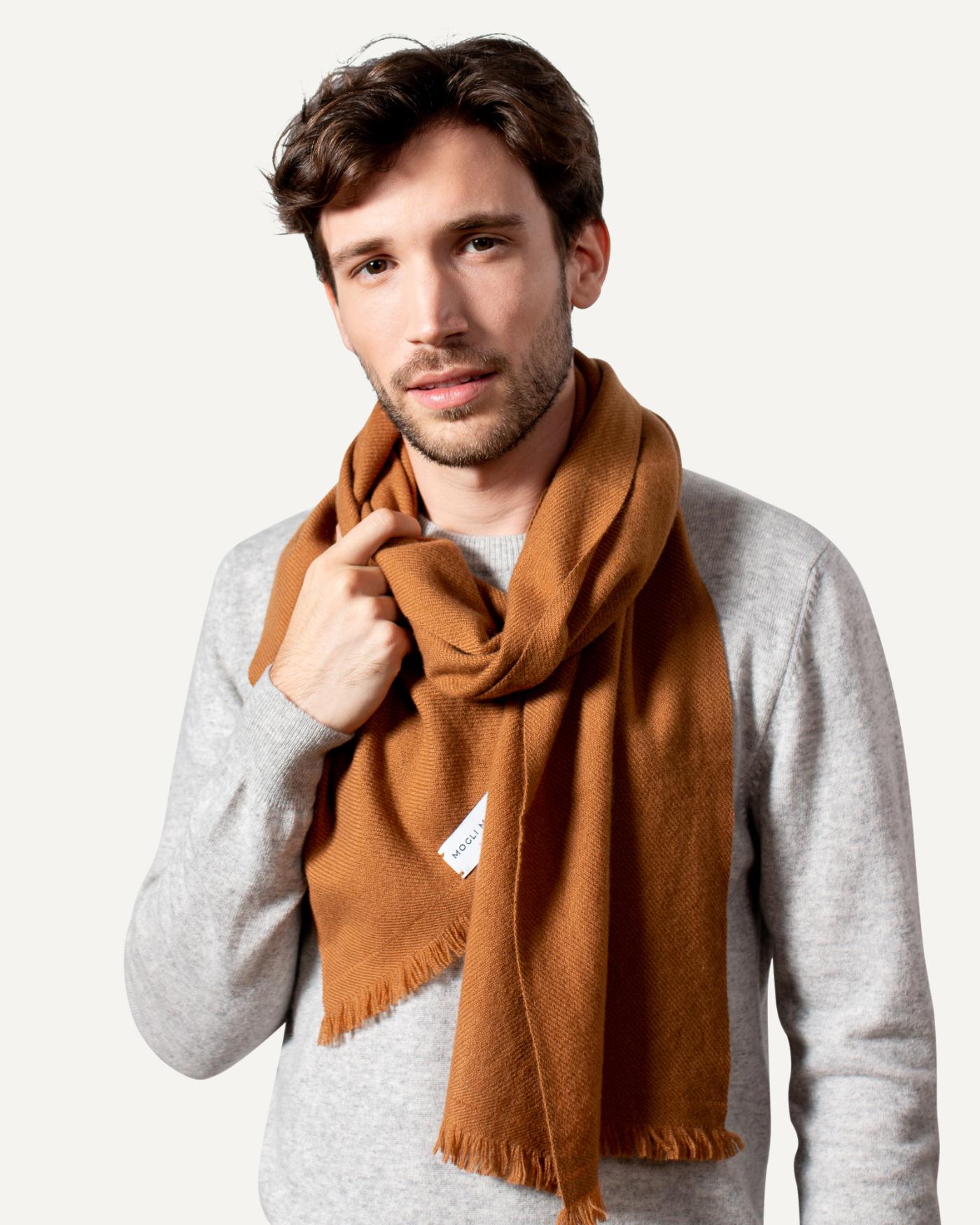 Woven cashmere scarf