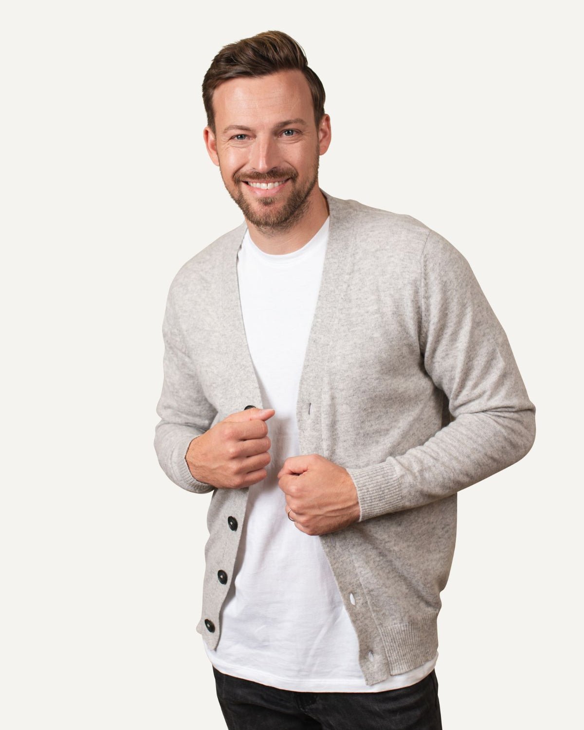 Mens cashmere cardigan in light grey by MOGLI & MARTINI #colour_wolf_grey