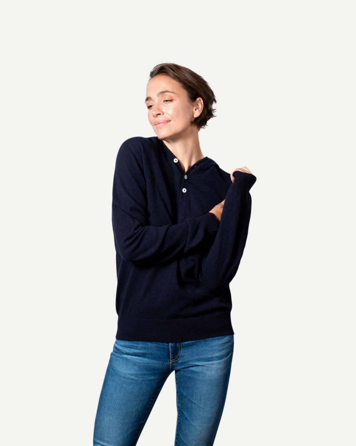 Cashmere hoodie for women in dark blue by MOGLI & MARTINI #colour_deepblue