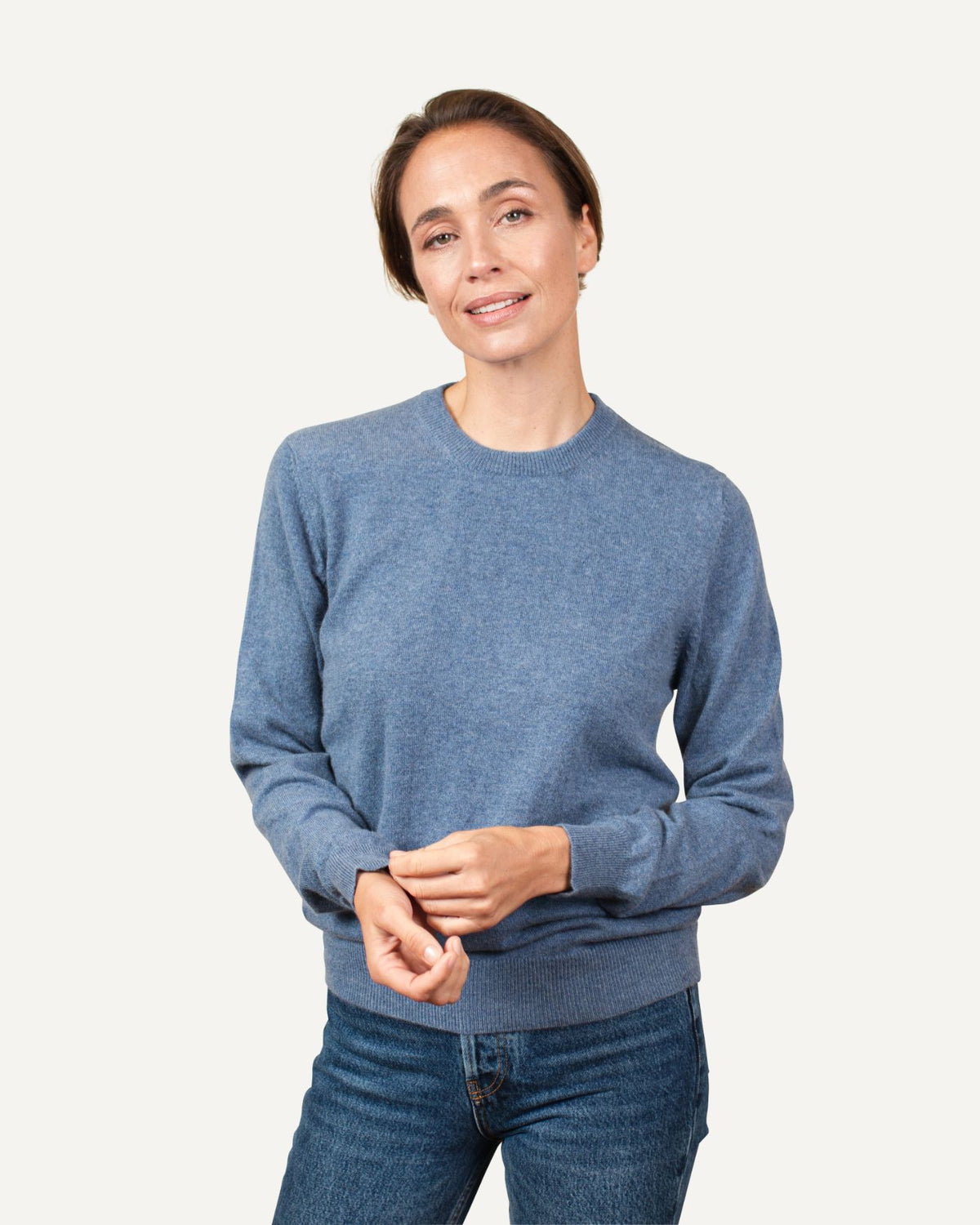 Cashmere sweater for women in blue by MOGLI & MARTINI #color_indigo