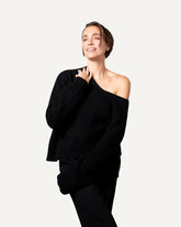 Cashmere jumper Superior for women in black by MOGLI & MARTINI #colour_black