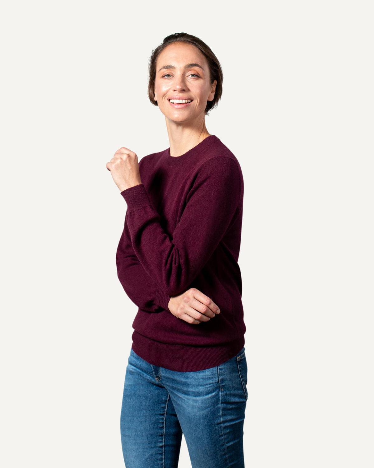 Ladies cashmere jumper in bordeaux by MOGLI & MARTINI #colour_bordeaux