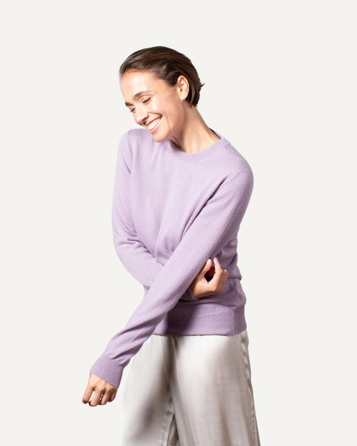 Kaschmir Pullover für Damen in Flieder von MOGLI & MARTINI #farbe_flieder