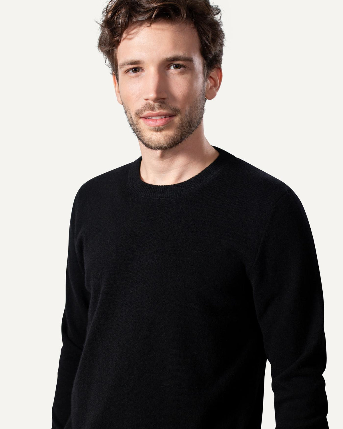 Kaschmir Rundhals Pullover für Herren in Schwarz von MOGLI & MARTINI #farbe_schwarz