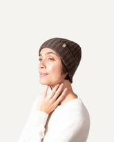 Ladies cashmere rib knit beanie in brown by MOGLI & MARTINI #colour_chestnut