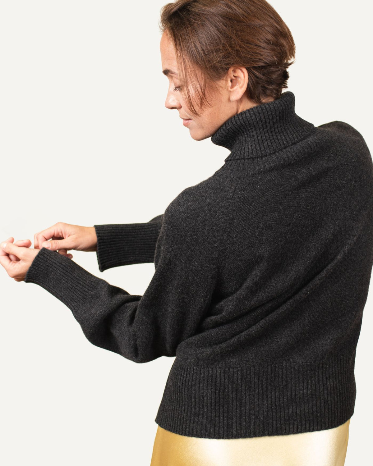 Kaschmir Rollkragenpullover für Damen in Dunkelgrau von MOGLI & MARTINI #farbe_anthrazit