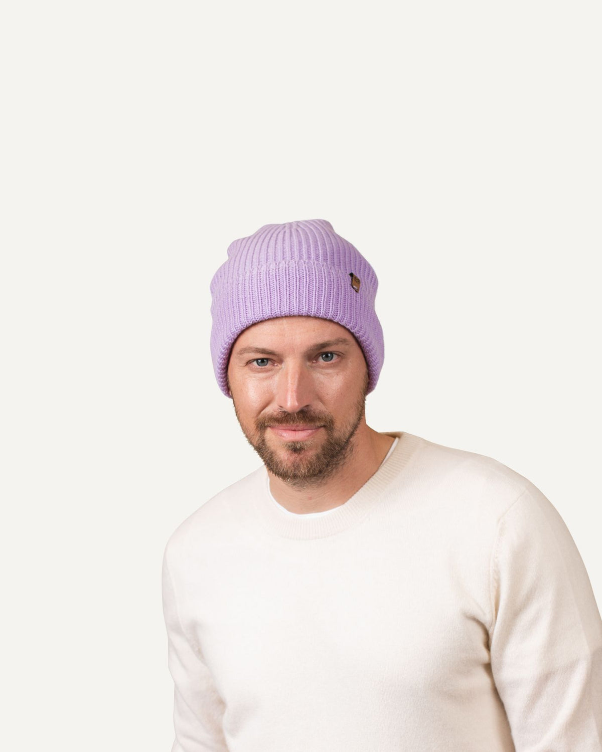 Mens cashmere knit hat in purple by MOGLI & MARTINI #color_orchid