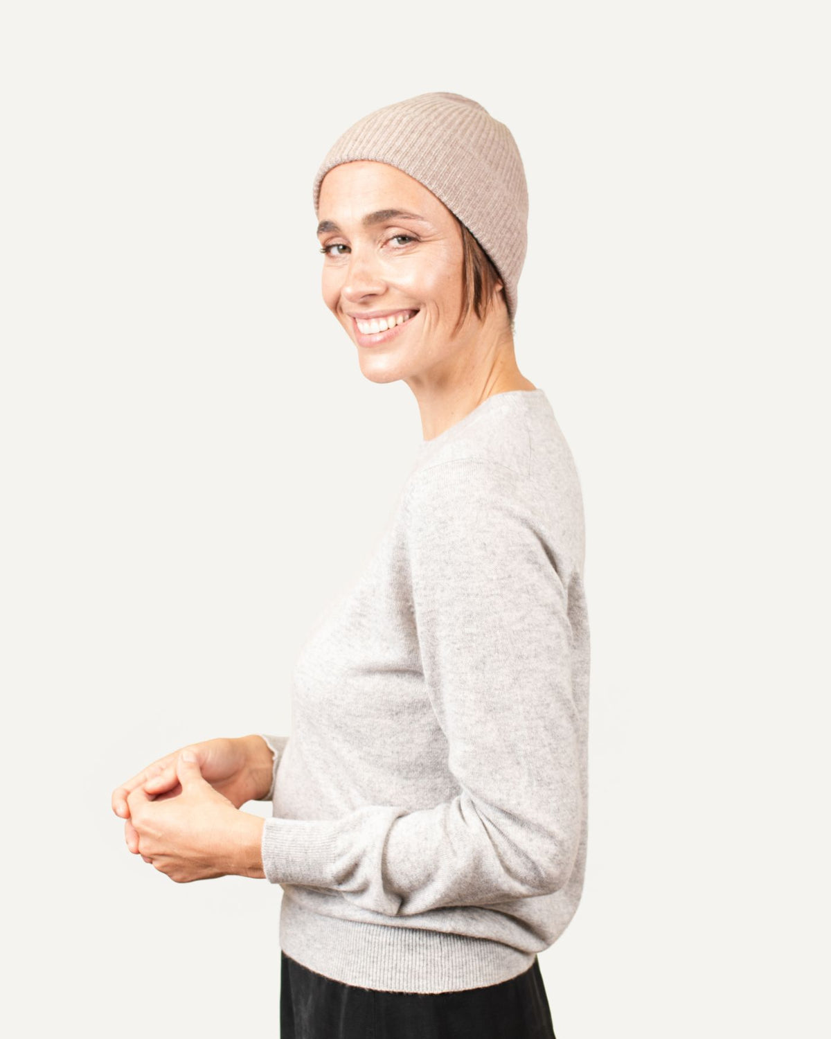 Lightweight cashmere knitted hat in beige for women by MOGLI & MARTINI #colour_marble