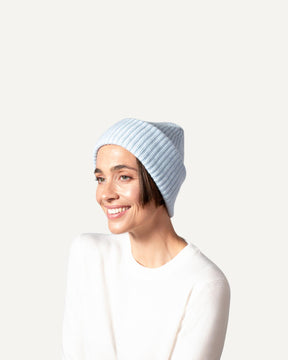 Oversize cashmere cap