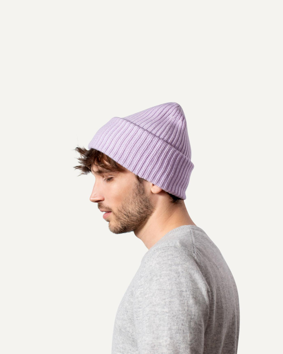 Oversize cashmere cap in lilac for men by MOGLI & MARTINI #colour_lavender