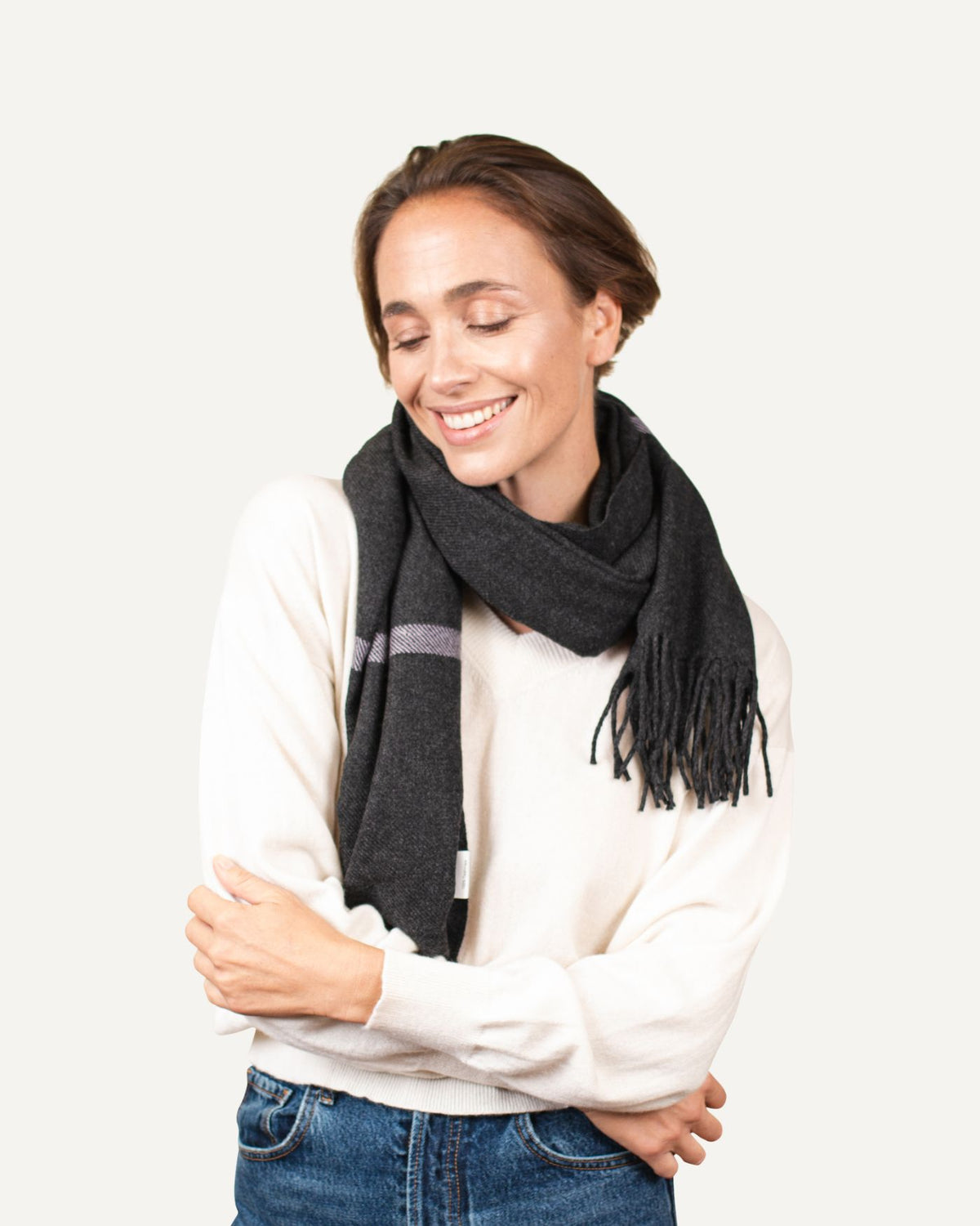 Oversize Kaschmir Schal für Damen in Anthrazit von MOGLI & MARTINI #farbe_anthrazit