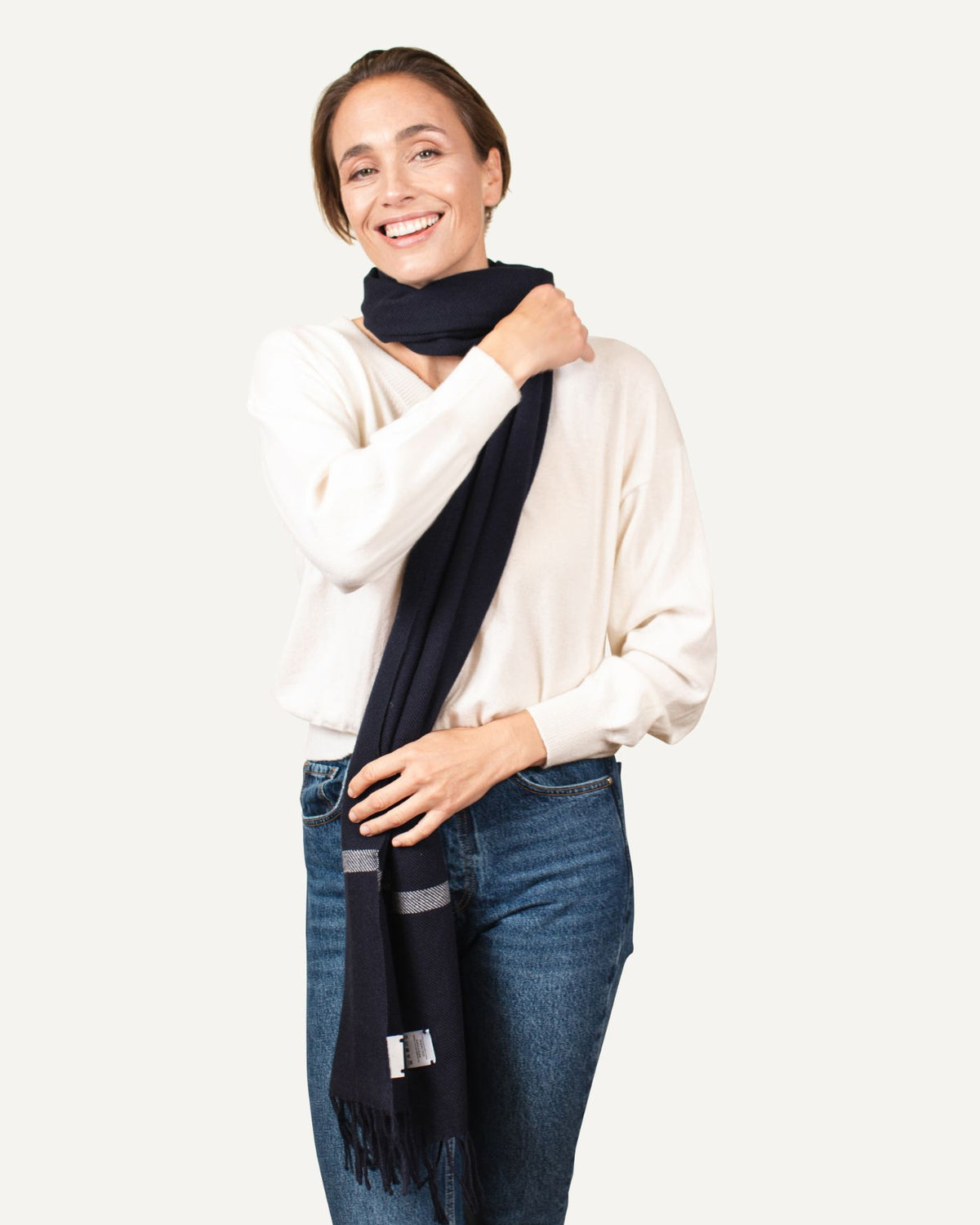 Oversize cashmere scarf in deep blue for women by MOGLI & MARTINI #colour_deep_blue