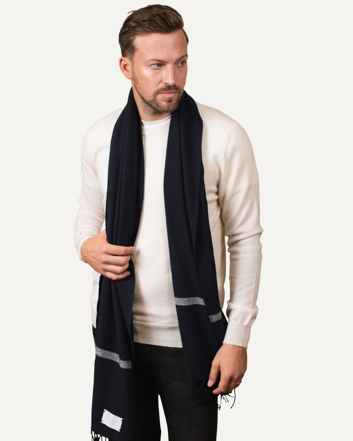 Oversize cashmere scarf in deep blue for men by MOGLI & MARTINI #colour_deep_blue