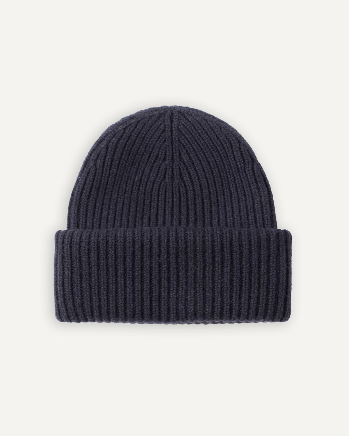 Oversize cashmere cap in deep blue for men by MOGLI & MARTINI #colour_deep_blue