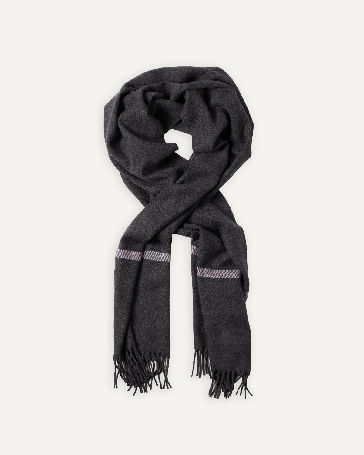 Oversize Kaschmir Schal für Herren in Anthrazit von MOGLI & MARTINI #farbe_anthrazit